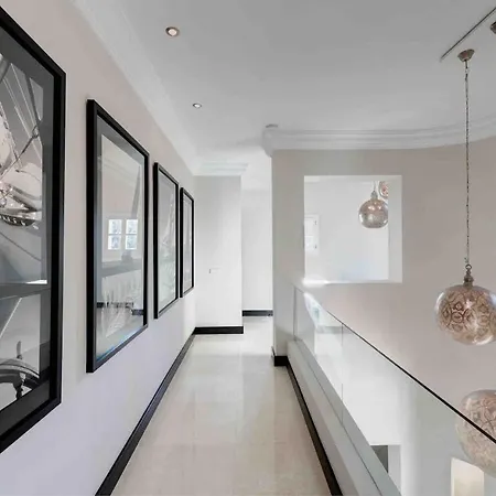 Casa Atiqua بيت للعطل ماربيا