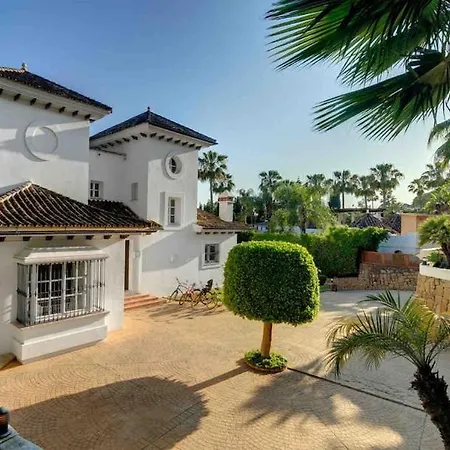Casa Atiqua بيت للعطل *